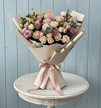 Букет бодрость в Волгограде Букет цветов из:  Розы и Лизиантусы в Волгограде