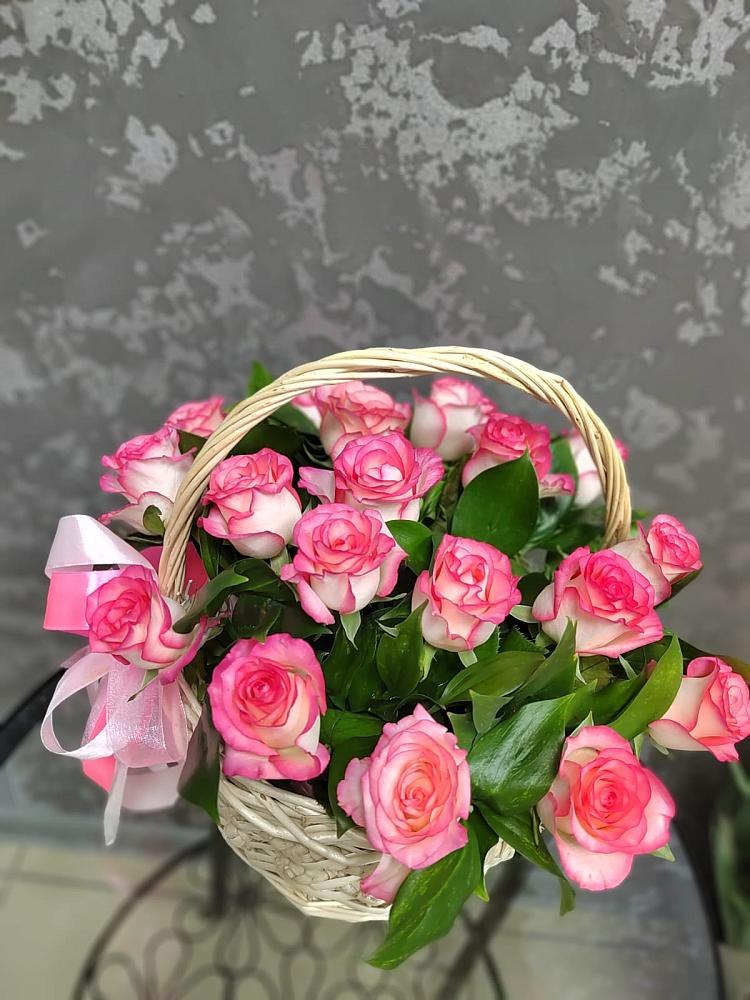 Цветочная композиция из Розы в корзине в Волгограде