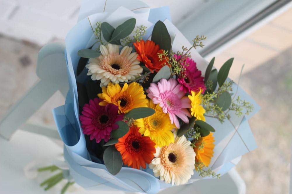 Букет мини герберы в Волгограде Букет цветов из: Герберы в Волгограде