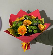 Букет цветов из:  Герберы и Хризантемы в Волгограде