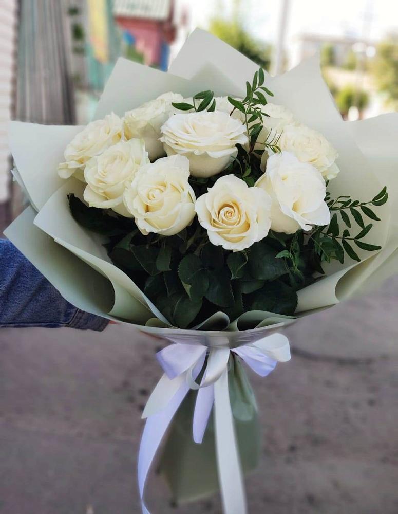Букет Белые розы Проуд в Волгограде