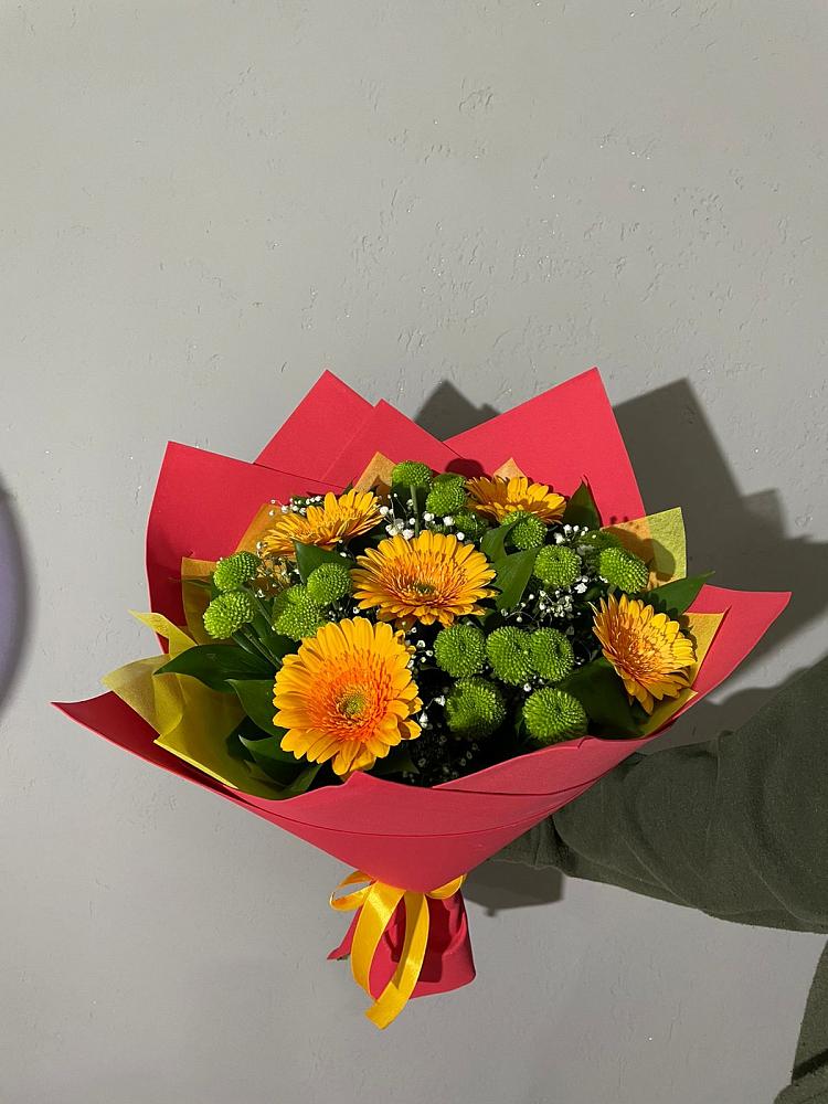 Букет цветов из: Герберы и Хризантемы в Волгограде