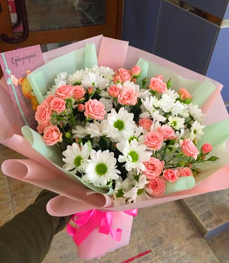 Букет цветов из: Розы и Хризантемы в Волгограде