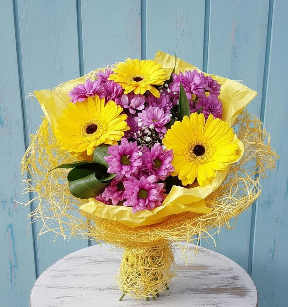 Букет одинокая звезда в Волгограде Букет цветов из: Хризантемы и Герберы в Волгограде