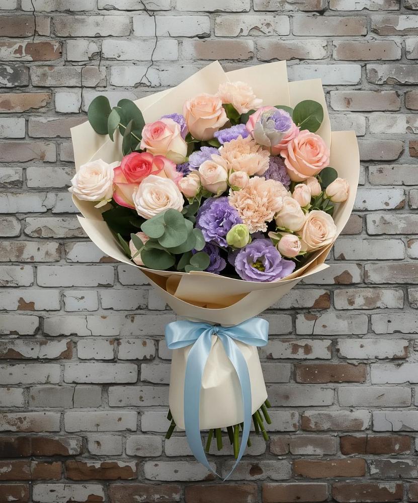 Букет цветов из: Розы, Лизиантусы и Гвоздики в Волгограде