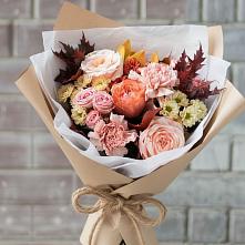 Букет цветов из:  Гвоздики, Хризантемы и Розы в Волгограде