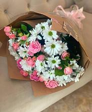 Букет цветов из:  Розы и Хризантемы в Волгограде