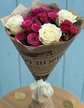 Букет Удивительный из роз в Волгограде Букет цветов из:  Розы в Волгограде