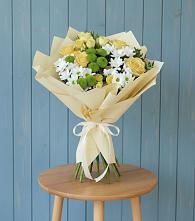 Букет цветов из:  Хризантемы и Розы в Волгограде