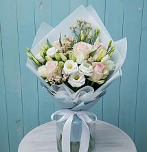 Букет очаровательный аромат #REPLACE_PRED# Волгограде Букет цветов из:  Розы и Лизиантусы #REPLACE_PRED# Волгограде