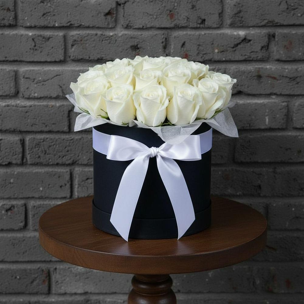 Композиция воздушная нежность в Волгограде Цветочная композиция из Розы в шляпной коробке в Волгограде